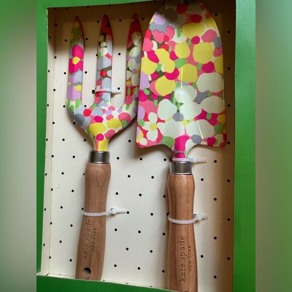 Kate Spade New York garden tool set NWT - Picture 2 of 6